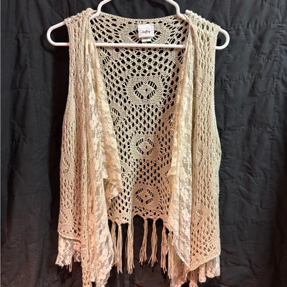 Daytrip Cream Crochet Vest with Fringe - Picture 1 of 4